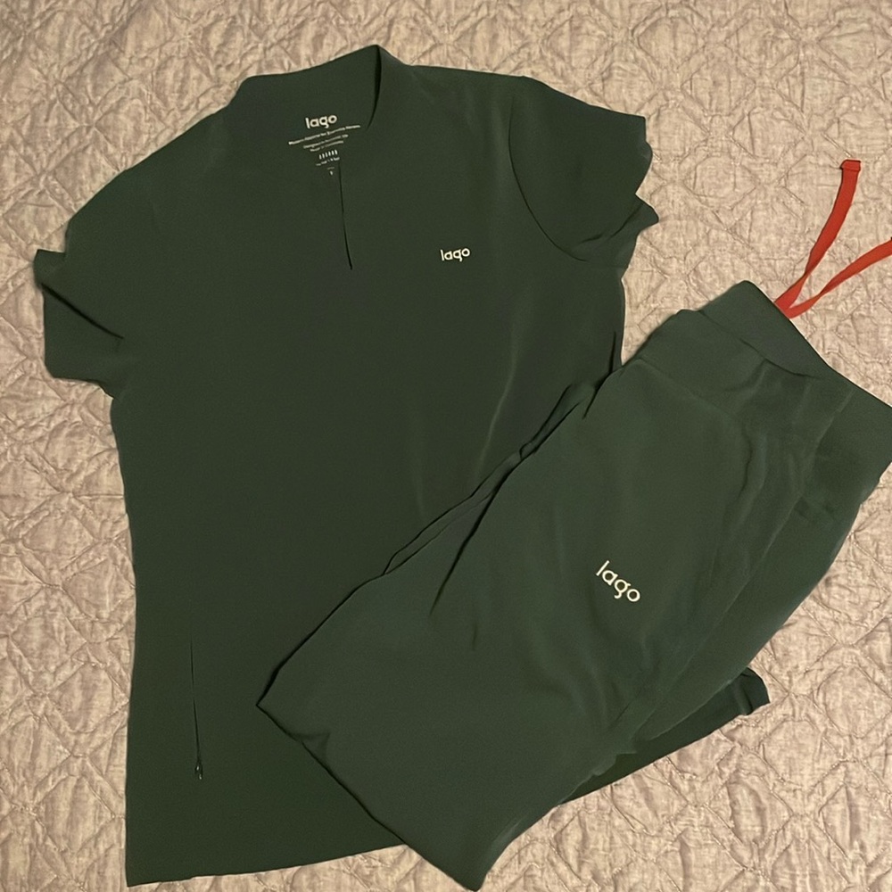 Forest Green Scrubs. Lago size Small.